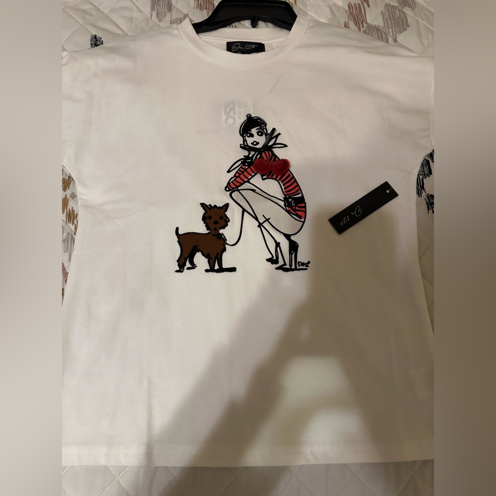 White Graphic Tee - Short Sleeve. Size Small.‎ NWT - Picture 9 of 12